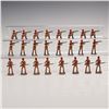 Image 1 : 24pc French North African Colonial Infantry Toy Soldiers