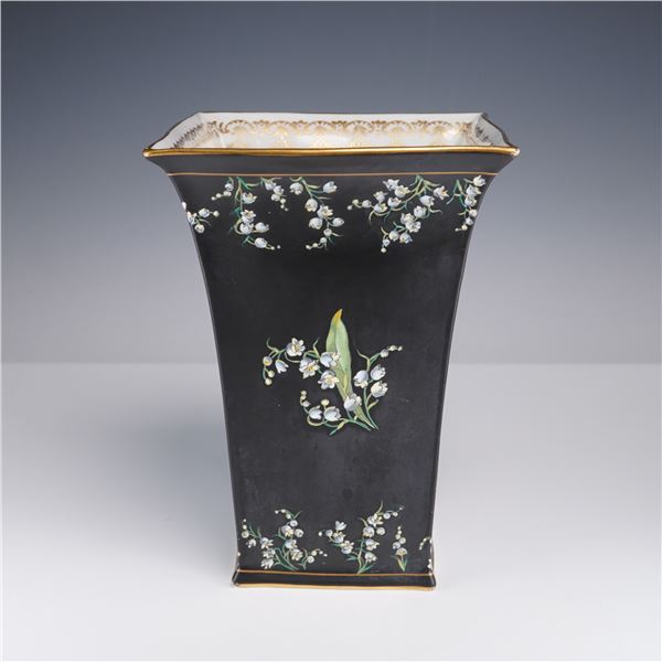 Wedgwood Gilt and Black Lily of the Valley Vase