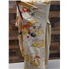 Image 13 : Vintage Japanese Furisode Hand-Sewn Silk Kimono w/ Lining