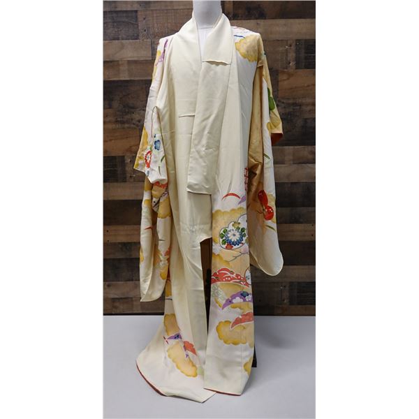 Vintage Japanese Furisode Hand-Sewn Silk Kimono w/ Lining