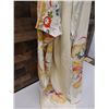 Image 4 : Vintage Japanese Furisode Hand-Sewn Silk Kimono w/ Lining