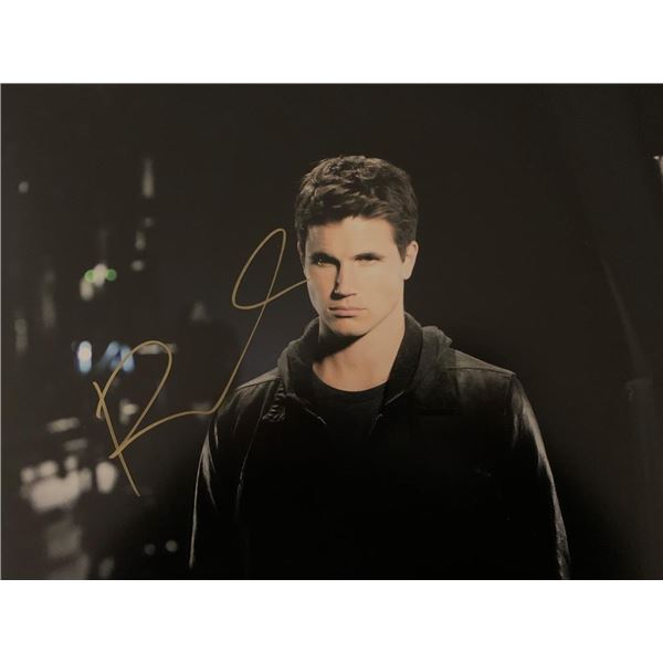 The Flash Rob Amell signed photo