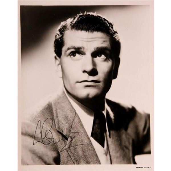 Laurence Olivier signed portrait photo