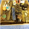 Image 2 : Box of miscellaneous automotive items