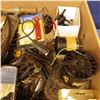Image 4 : Box of miscellaneous automotive items