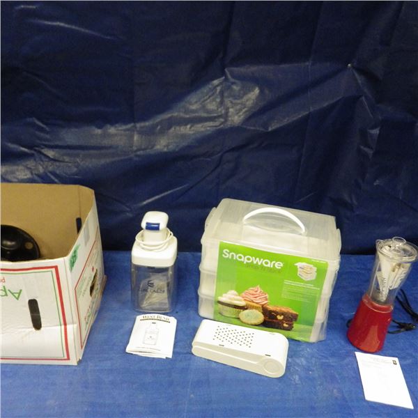 Box of kitchen items