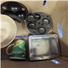 Image 3 : Box of kitchen items