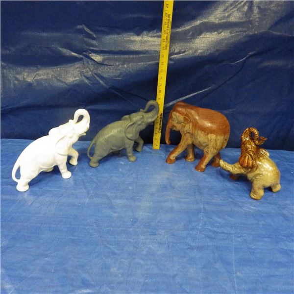 Lot of 4 elephant figurines