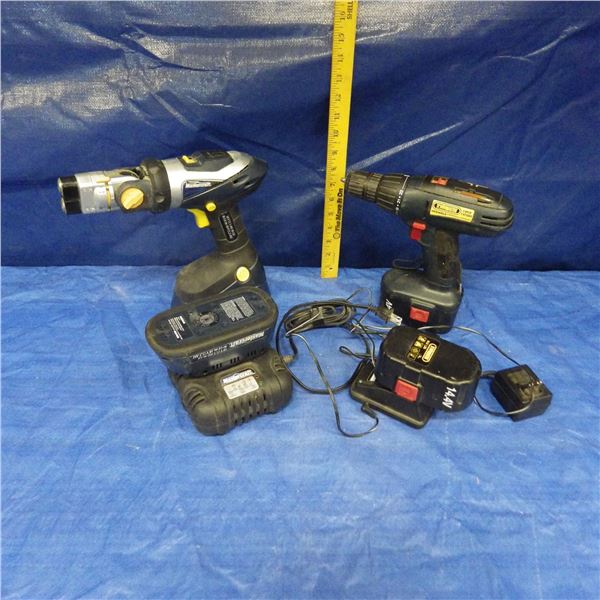 Lot of two cordless drills