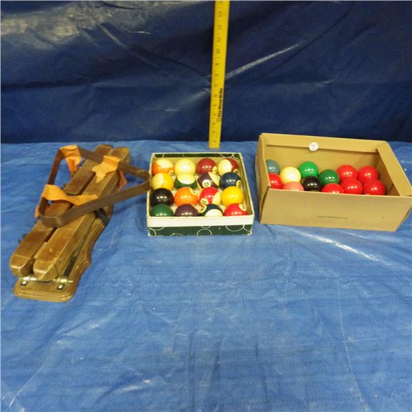 Pool table balls and billiard balls