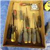 Image 2 : assortment of screwdrivers and tape measures