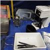 Image 4 : Coffee maker, Baking pans various kitchen items