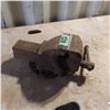 Image 1 : 4 inch benchvice