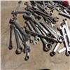 Image 2 : miscellaneous small wrenches