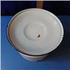 Image 6 : Enamelware chamber pot with lid some chips