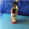Image 1 : fire extinguisher