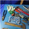 Image 3 : assorted hand tools