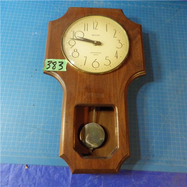 Battery operated wall clock