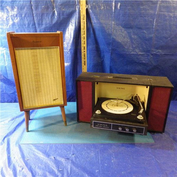 Viking portable record player and speaker