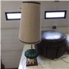 Image 3 : Round footstool, lamp, swag lamp