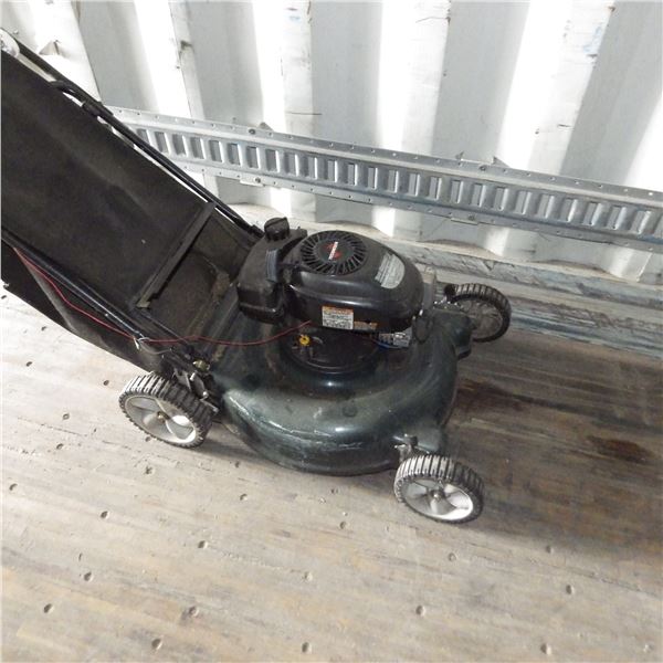 Yard machines push mower with Tecumseh engine