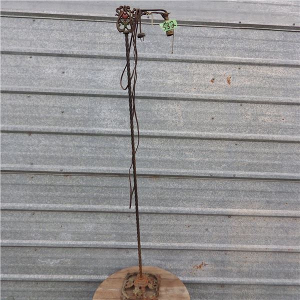 vintage Bridge lamp no shade