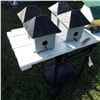 Image 2 : Barbecue frame turned into small workbench and birdhouses