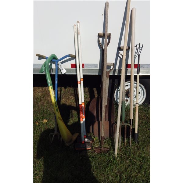 garden claw, potato fork, garden tools