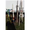 Image 1 : garden claw, potato fork, garden tools