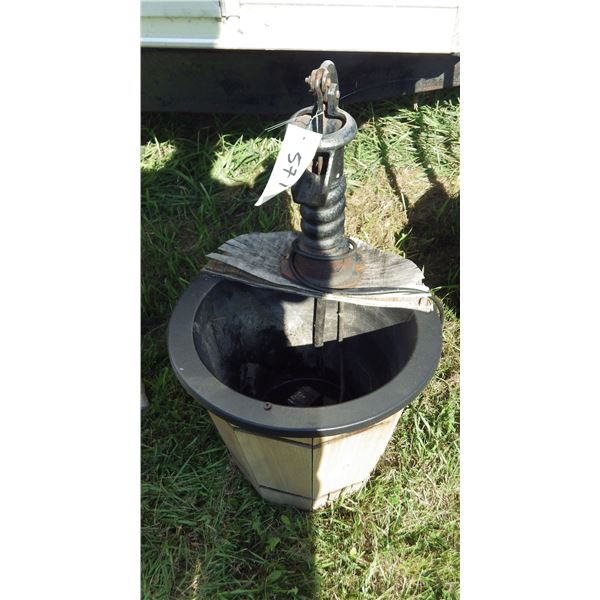 Ornamental water pump STYLED LIKE OLD CISTERN PUMP