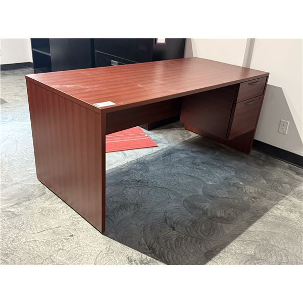 ENS DE BUREAUX 4-MCX