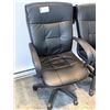 Image 2 : FAUTEUIL DE BUREAU EN SIMILICUIR