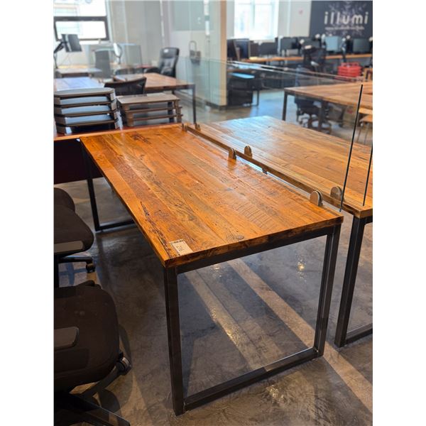 TABLE DE TRAVAIL 72"x 32" AVEC DESSU EN BOIS STYLE ANTIQUE AVEC SÉPARATEUR VITRÉ