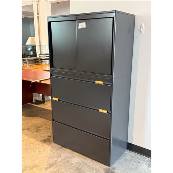 UNITÉ DE RANGEMENT EN MÉTAL 36"x17"x65"