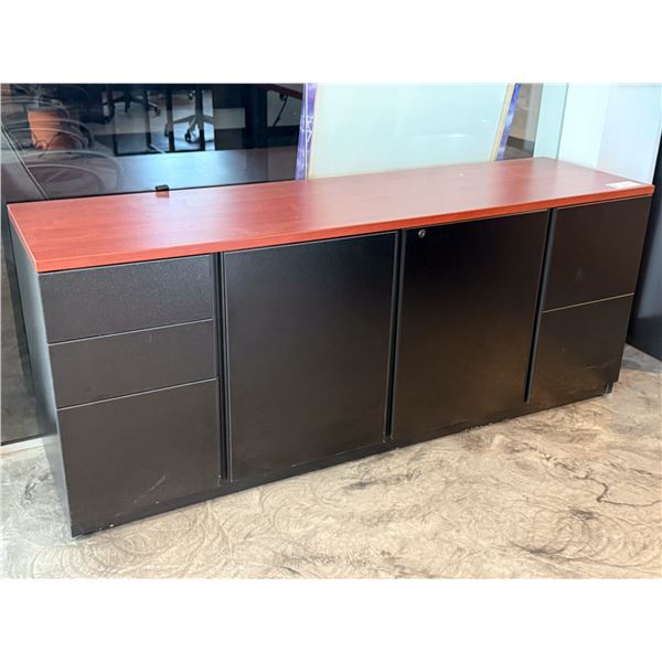 RANGEMENT EN MÉLAMINE 71"x20"