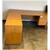 Image 1 : BUREAU EN MÉLAMINE EN L 72"x72"