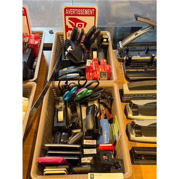 LOT DE MATÉRIEL DE BUREAU DIVERS