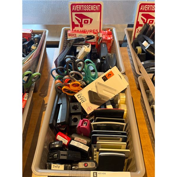 LOT DE MATÉRIEL DE BUREAU DIVERS