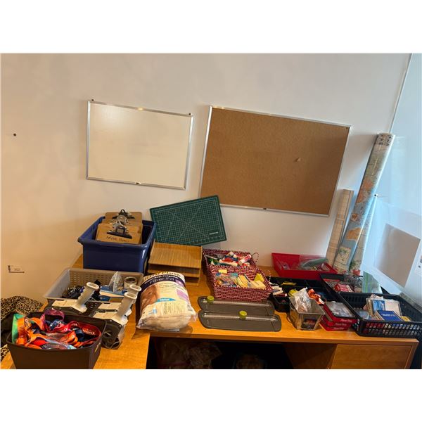 LOT DE MATÉRIEL DE BUREAU DIVERS