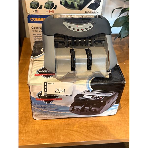 LOT DE 2 COMPTEURS D'ARGENT