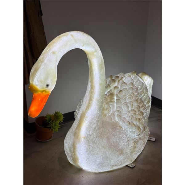 FIGURINE D'OIE LUMINEUSE 60"x24"x41"