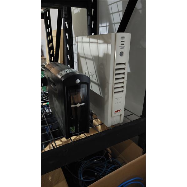 LOT DE 2 UPS ASSORTIS