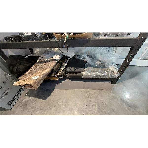 LOT DE TOILES ASSORTIES