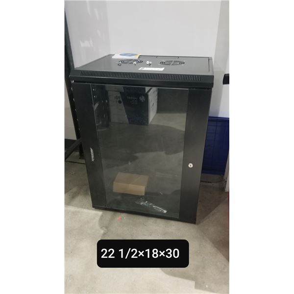 CABINET DE SERVEUR 22-1/2" X 18" X 30"