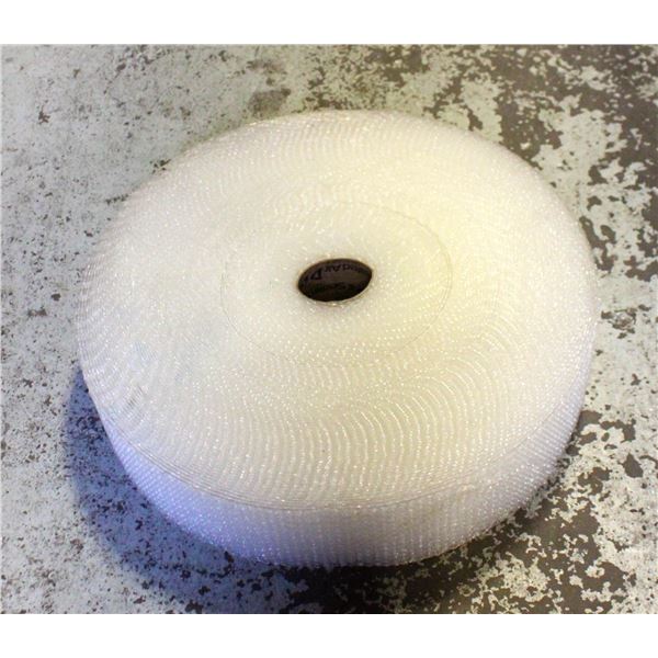 LARGE ROLL OF BUBBLE WRAP