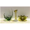 Image 1 : 3 PIECES OF ART GLASS DECOR