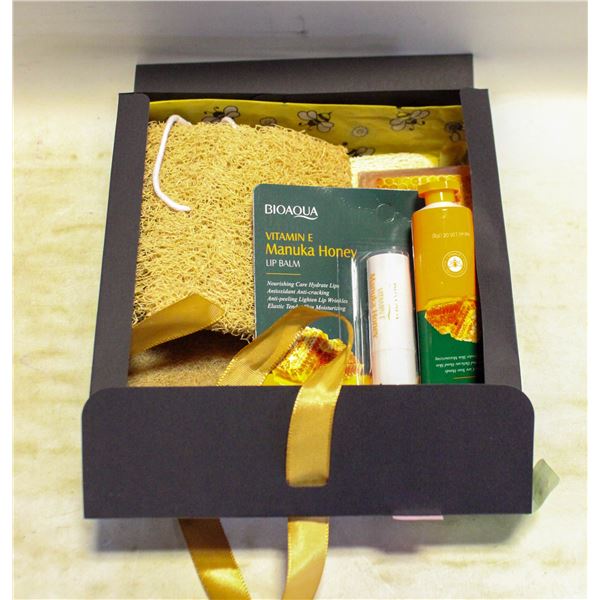 HONEY GIFT BOX WITH SKINCARE PRODUCTS AND
