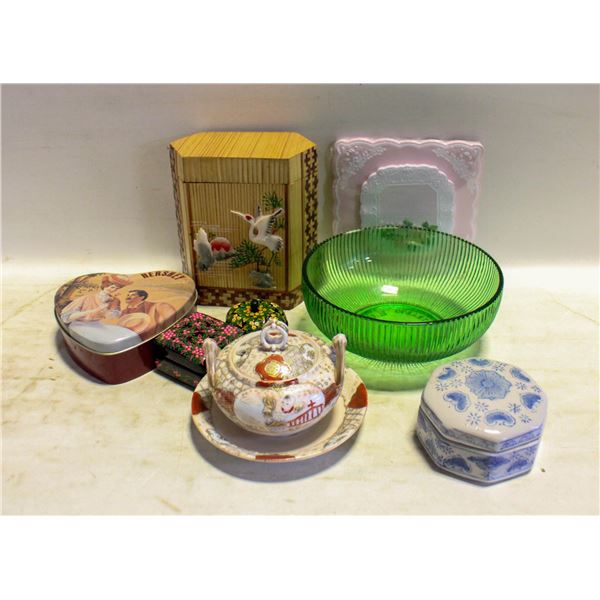 FLAT OF COLLECTIBLES