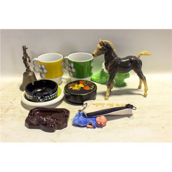 FLAT OF COLLECTIBLES