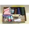 Image 1 : FLAT OF ASSORTED SEWING SUPPLIES